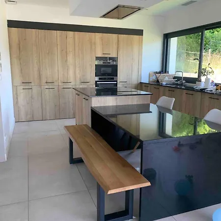 Сasa de vacaciones Maison 140 M2 With Pool