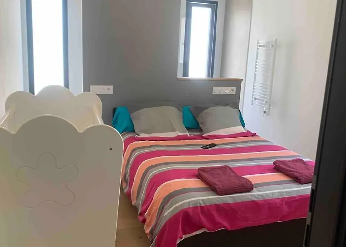 Maison 140 M2 With Pool Croignon