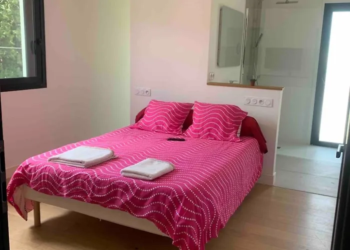 Maison 140 M2 With Pool * Croignon